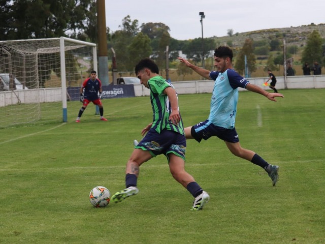 Embajadores empat en la Villa y se qued con el primer puesto